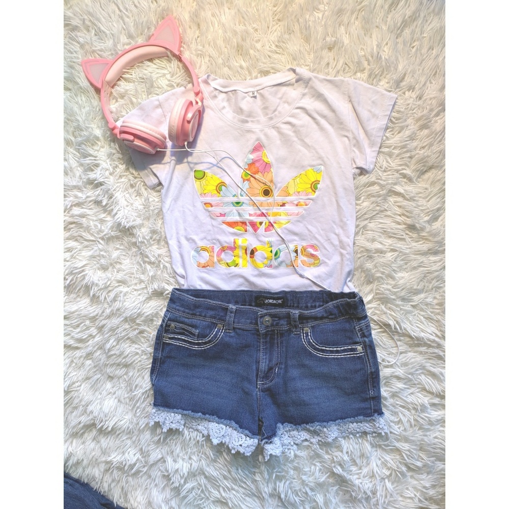 Adidas t-shirt